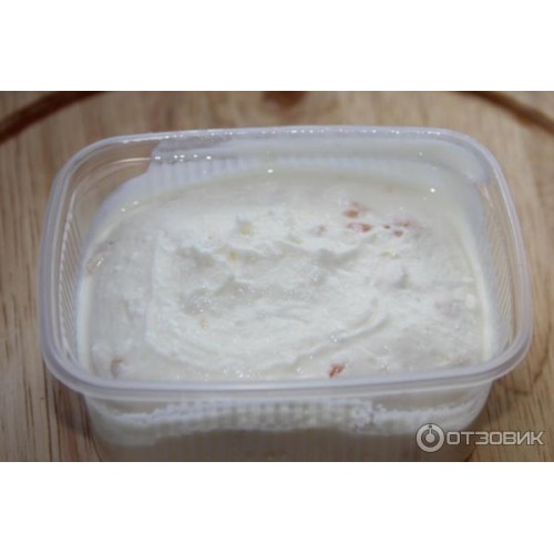 Масса творожная сладкая Вкусный день с инжиром 9% 180 г контейнер, шт